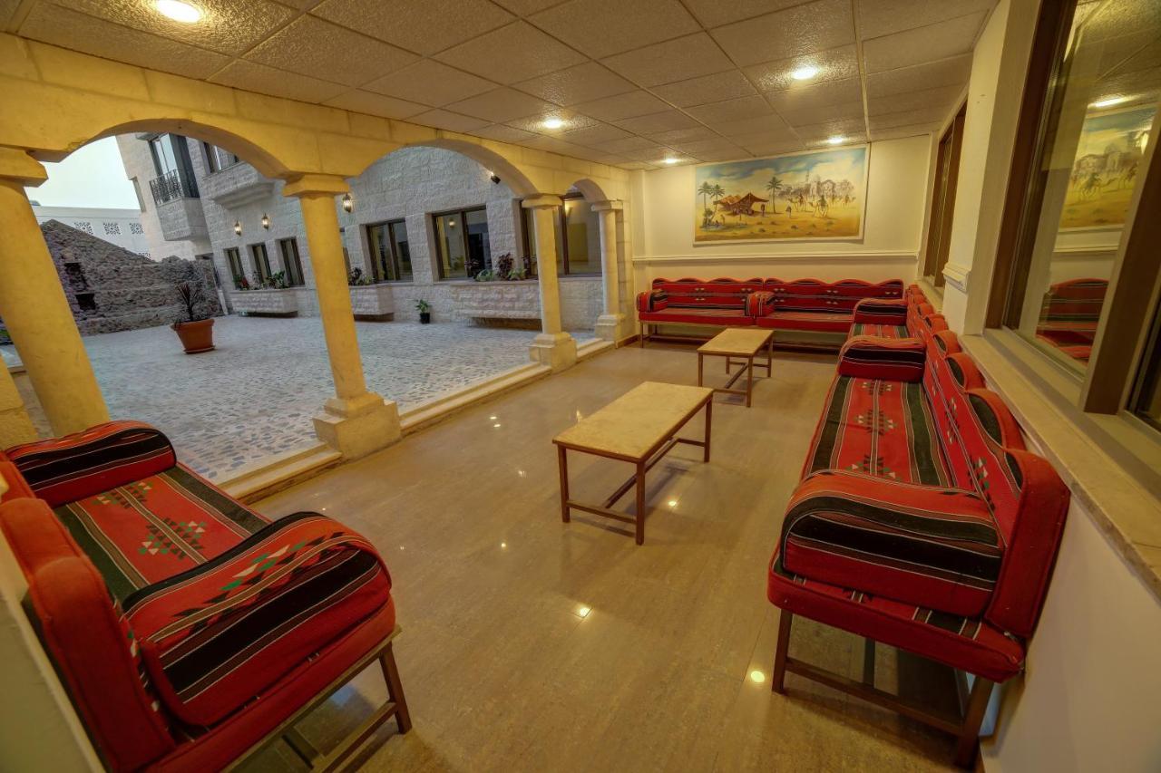 Crystal Hotel Акаба Экстерьер фото