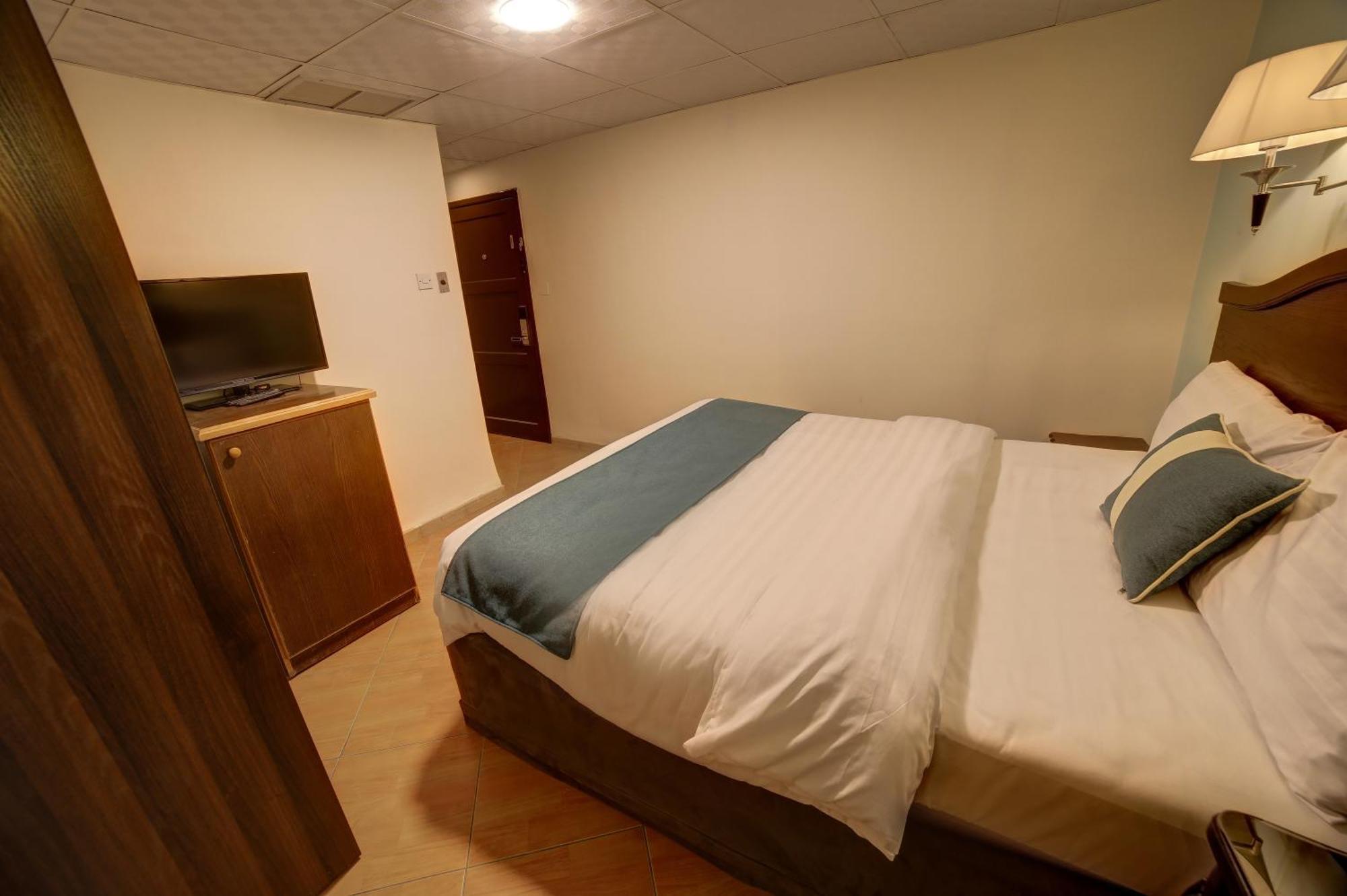 Crystal Hotel Акаба Экстерьер фото